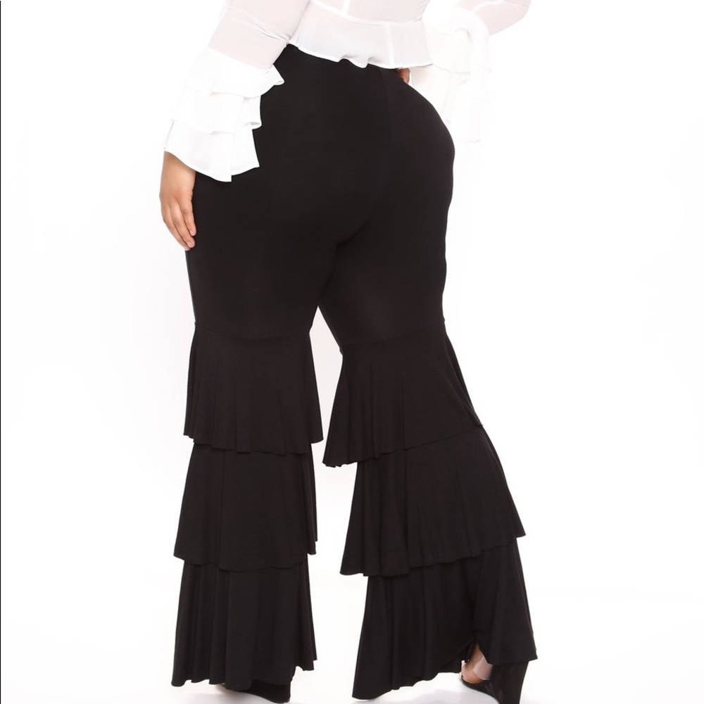 FASHION NOVA...LAYERS TO LOVE FLARE PANTS..SIZE XL